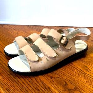 Propet Leather Sandals - Breeze Walker BRAND NEW Size 10.5